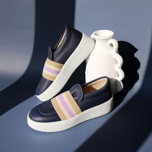 Cette année, oubliez le chocolat et surprenez tout le monde avec un cadeau qui fera un grand effet : des mocassins colorés tous doux. Jusqu'au 14 avril, utilisez le code COCO2025 au panier et obtenez 50% de rabais sur la seconde paire de moccs pour hommes ou femmes.